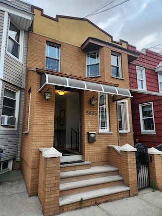 5826 60th Ln, Maspeth, NY 11378