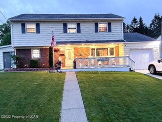 7 Park Ln N, Mountain Top, PA 18707