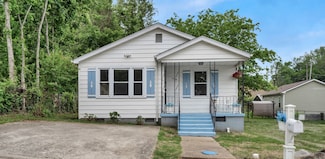 1308 Cedar St, Clarksville, TN 37040