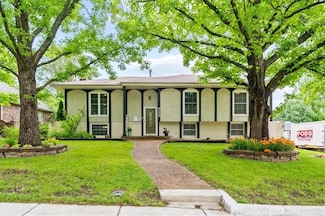 715 SW Charleston Ave, Lees Summit, MO 64081