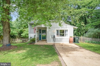 6212 Centaurus Ct, Burke, VA 22015