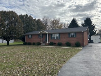 107 Parkview St, Lafayette, TN 37083