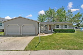 777 W Marion St, Marengo, IA 52301