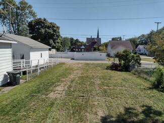 593 W Webster Ave, Muskegon, MI 49440