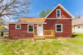 968 Barlow St, Traverse City, MI 49686