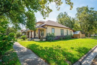 523 Ml King jr St, Texas City, TX 77590
