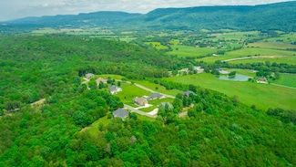27 Skyhigh Dr, Dunlap, TN 37327
