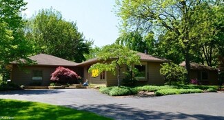 1868 Kemery Rd, Akron, OH 44333