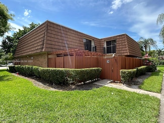 9106 SW 20th St Unit C, Davie, FL 33324