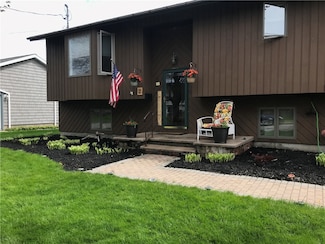 2 Miller St, Oswego, NY 13126