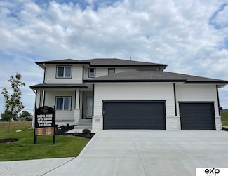 21702 Hampton Dr, Gretna, NE 68028