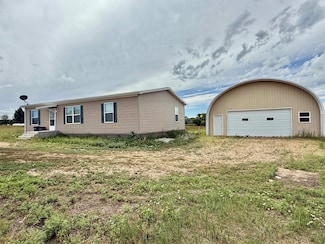 19225 Prairie Hills Rd, Belle Fourche, SD 57717