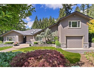 9799 SW Brookside Dr, Portland, OR 97225