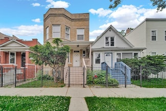 4906 W Gladys Ave, Chicago, IL 60644