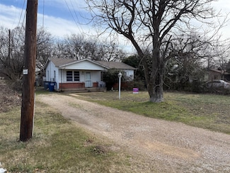 1660 Marsalis Rd, Lancaster, TX 75134