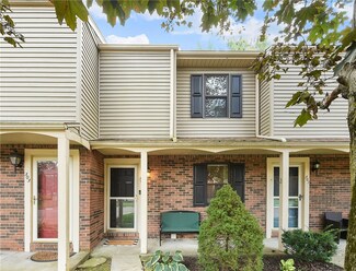 305 Brookside Ln, Seven Fields, PA 16046