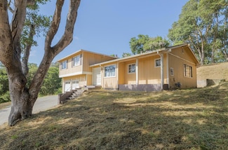 18105 Wylie Hill Ln, Salinas, CA 93907