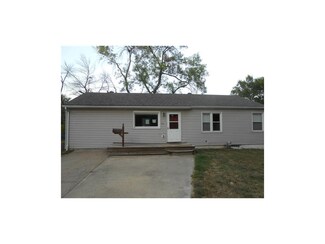 211 N Kendall Dr, Independence, MO 64056