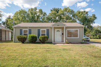 511 Saint Paul Dr, East Saint Louis, IL 62206