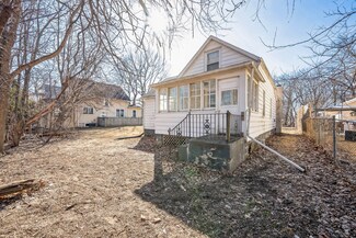 1308 43rd St, Rock Island, IL 61201