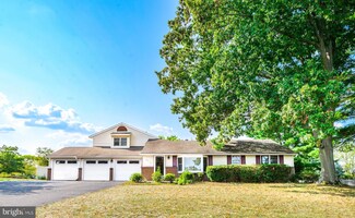 2915 Reifsnyder Rd, Gilbertsville, PA 19525