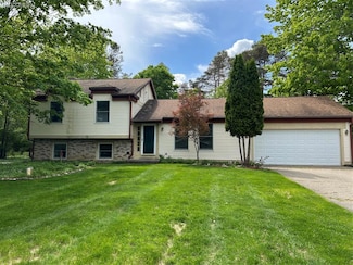 1690 Cedar Knoll Ln, Caro, MI 48723