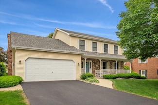 10 S Canterbury Rd, Aurora, IL 60506