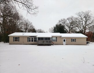 4889 E Apple Ave, Muskegon, MI 49442