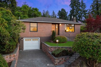 823 NE 104th St, Seattle, WA 98125