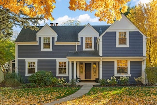 707 Revere Rd, Glen Ellyn, IL 60137