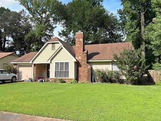 5870 Port Haven Dr, Millington, TN 38053