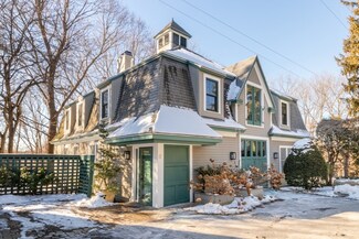 1175 Chestnut St Unit 6, Newton, MA 02464