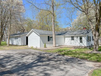 50820 E Bay Rd, Dowagiac, MI 49047