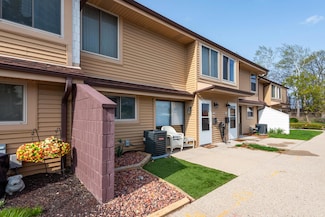 1914 W Salem St Unit 4H, Milwaukee, WI 53221