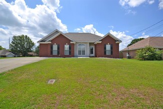 59 Faulk Dr, Millbrook, AL 36054