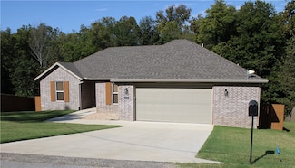30 Birsay Cir, Bella Vista, AR 72715