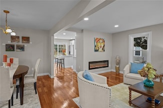 25 Tecumseh St, Providence, RI 02906