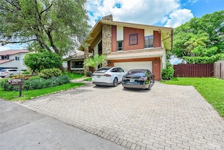 863 W Coco Plum Cir, Plantation, FL 33324
