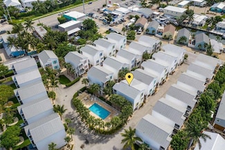 331 25th St, Marathon, FL 33050
