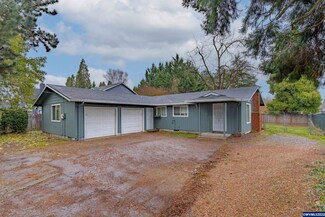 1704 N College St, Newberg, OR 97132