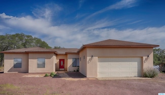 39 Apache Mound Rd, Silver City, NM 88061