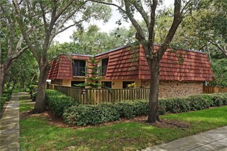 700 1st Ct, Palm Harbor, FL 34684
