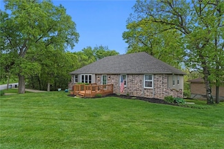6525 County Line Rd, Shawnee, KS 66216