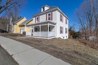 318 W Main St, Newport, VT 05855