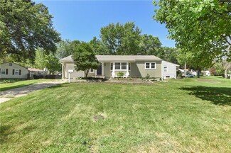 4712 S Crysler Dr, Independence, MO 64055