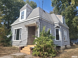 526 Fairholm Ave, Peoria, IL 61603