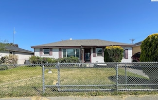 1807 W Octave St, Pasco, WA 99301
