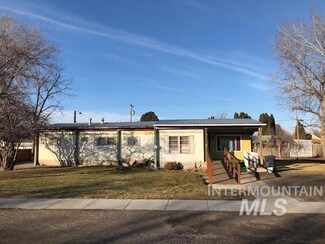 440 Main St S, Hansen, ID 83334