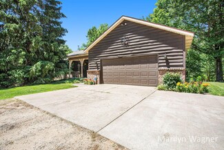 7299 Solomon Rd, Freeport, MI 49325