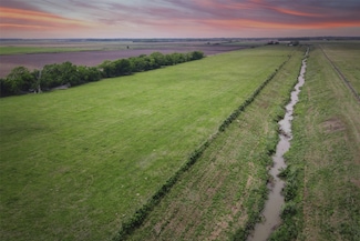 8007 County Road 170, Alvin, TX 77511